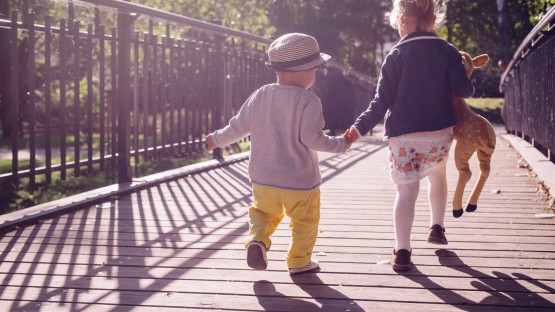 Six Tips to Help Your Children Make Friends in Their New Home